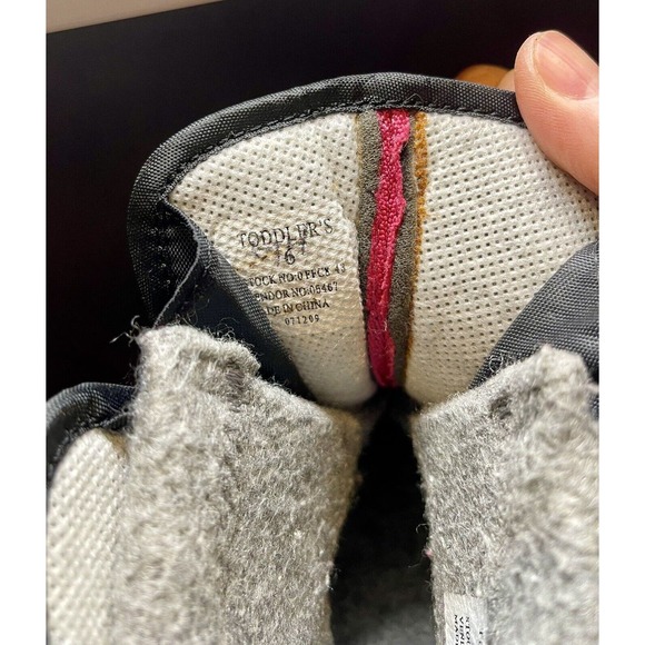 L.L. BEAN Toddler Snow Boots Lined Size 6 Pink & Black Adjustable Closure - Picture 4 of 6